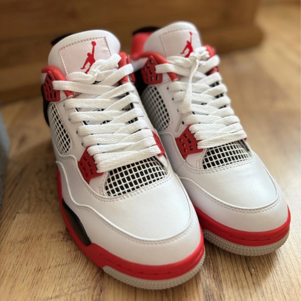 Jordan 4 Retro Fire Red